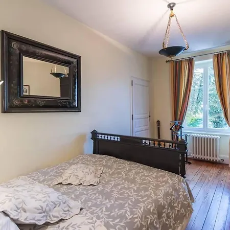 Hébergement de vacances Manoir De Charme Avec Piscine Couverte Et Wifi Dans Les Vosges Du Sud - Fr-1-583-36 Fougerolles-Saint-Valbert
