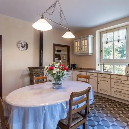 Manoir De Charme Avec Piscine Couverte Et Wifi Dans Les Vosges Du Sud - Fr-1-583-36
